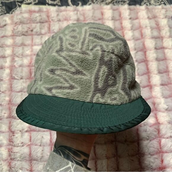 Vintage Patagonia 5 panel duck bill Fleece Hat - Picture 5 of 6